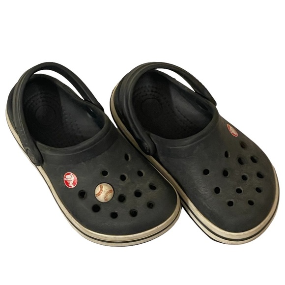 CROCS little kids 6/7 black classis clogs - Picture 3 of 5